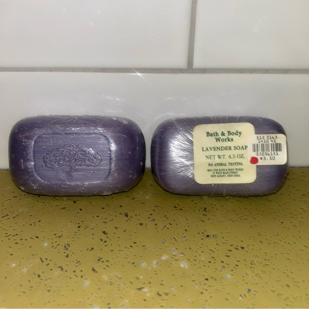 Bath and Body Works Lavender Soap 4.5 OZ X2 Retro Vintage No Animal Testing NEW
